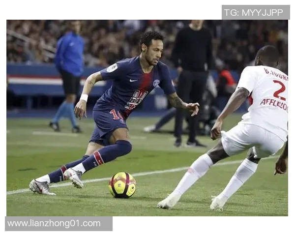 巴黎圣日耳曼再次夺得法甲冠军，内马尔将继续留队献技助阵球队夺取欧冠冠军